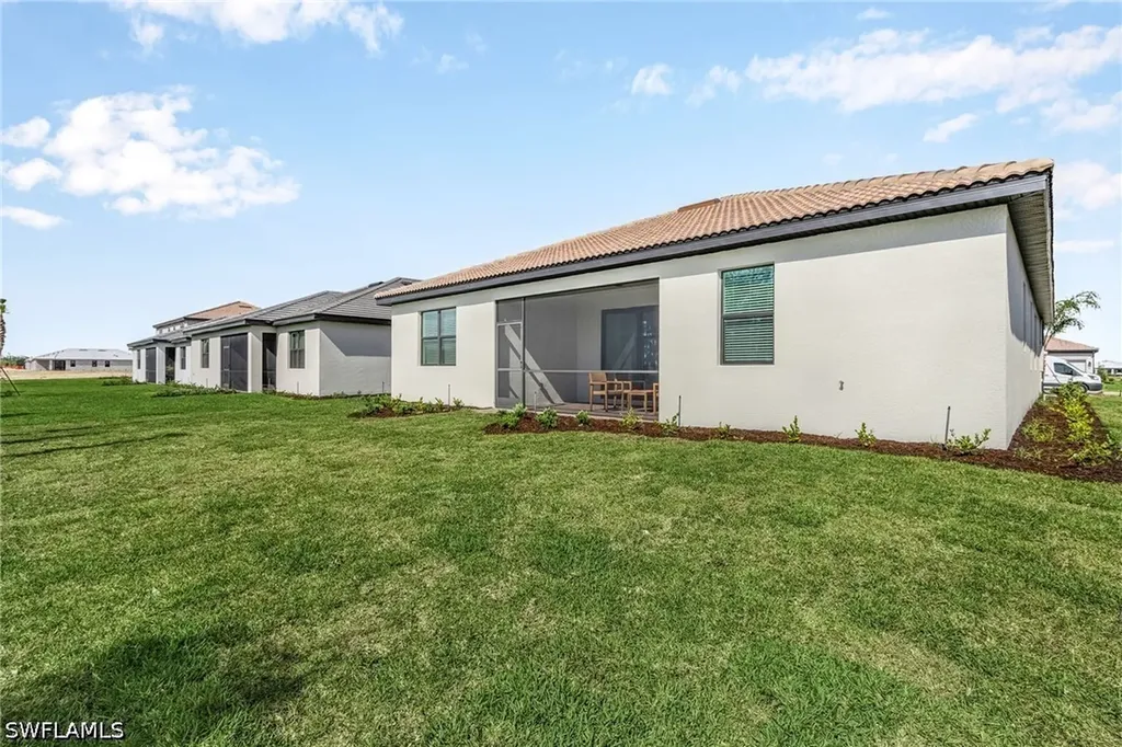 20210 Kingmont Drive Estero FL 33913