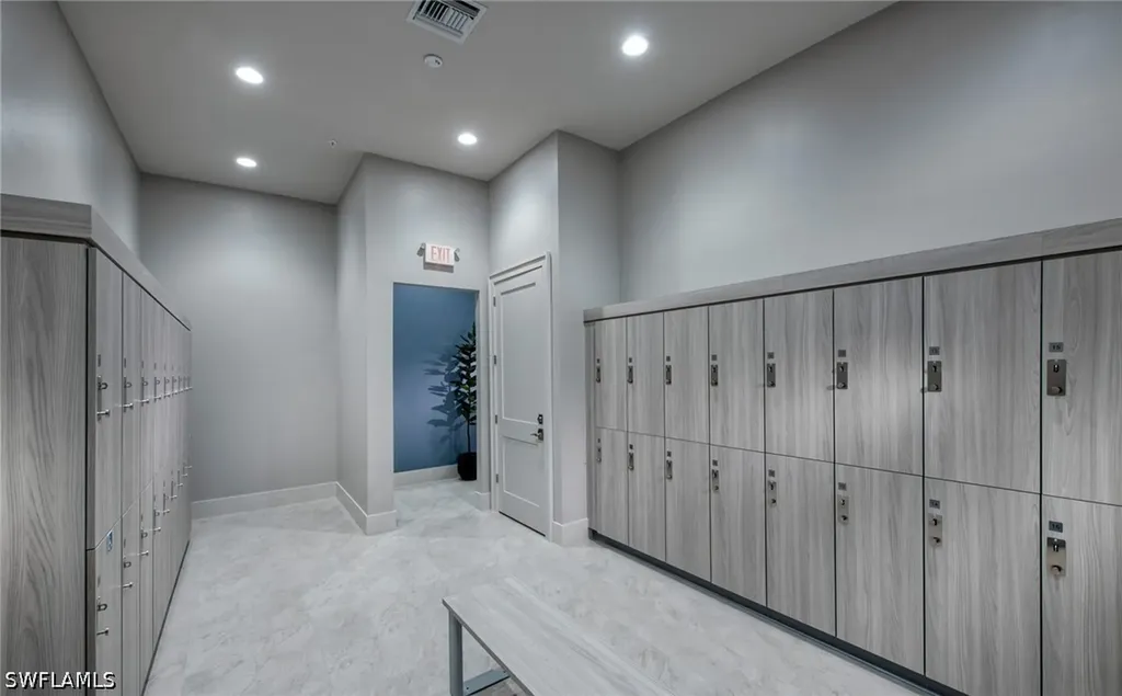 20210 Kingmont Drive Estero FL 33913