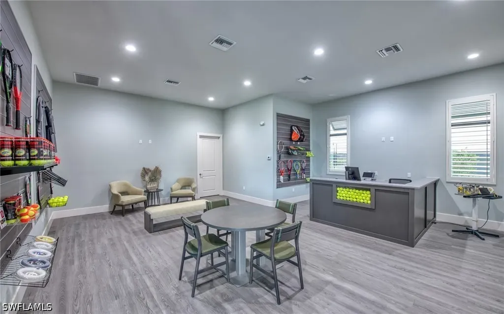 20210 Kingmont Drive Estero FL 33913