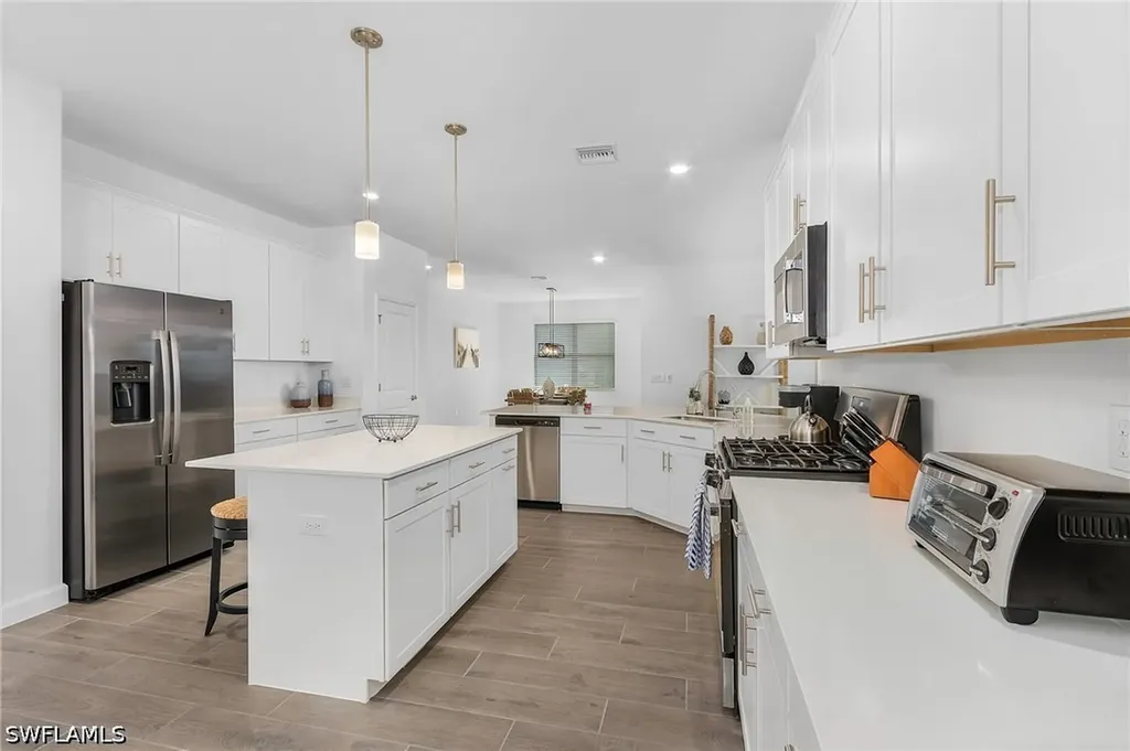 20210 Kingmont Drive Estero FL 33913