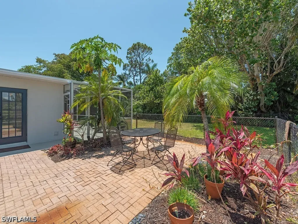 1471 Mandarin Road Naples FL 34102