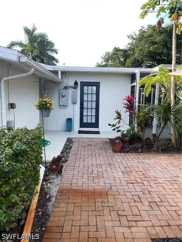 1471 Mandarin Road Naples FL 34102