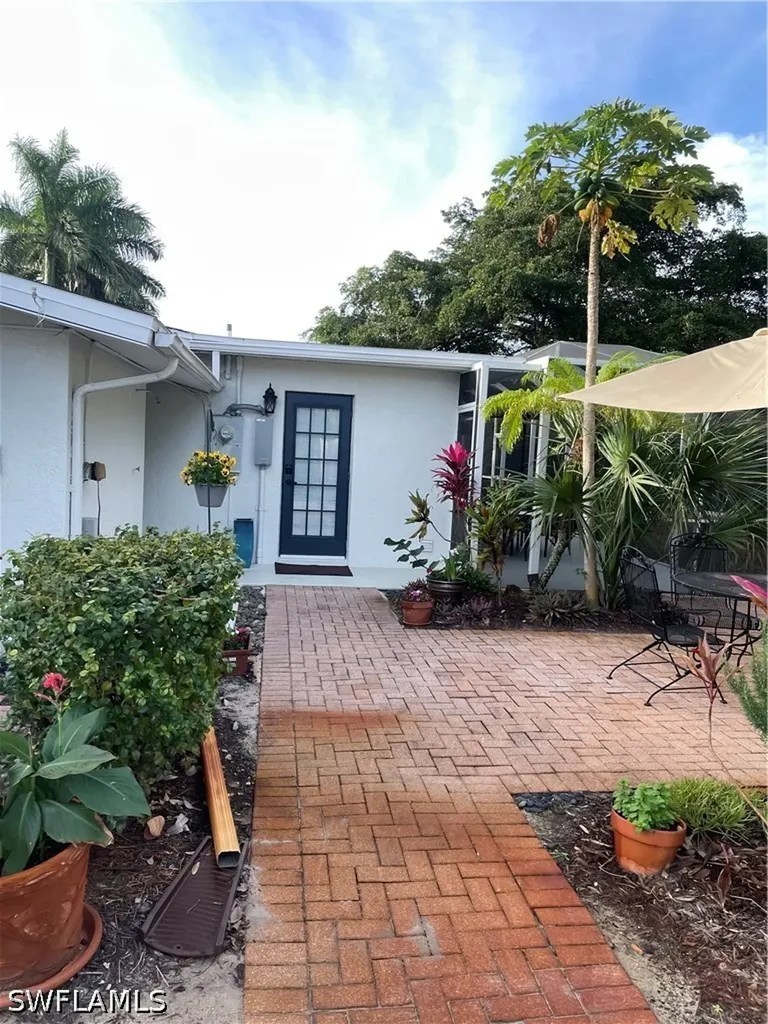 1471 Mandarin Road Naples FL 34102