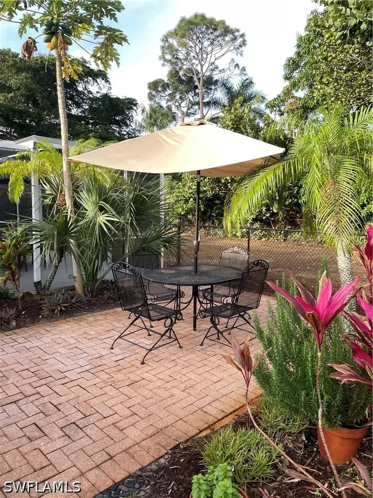 1471 Mandarin Road Naples FL 34102