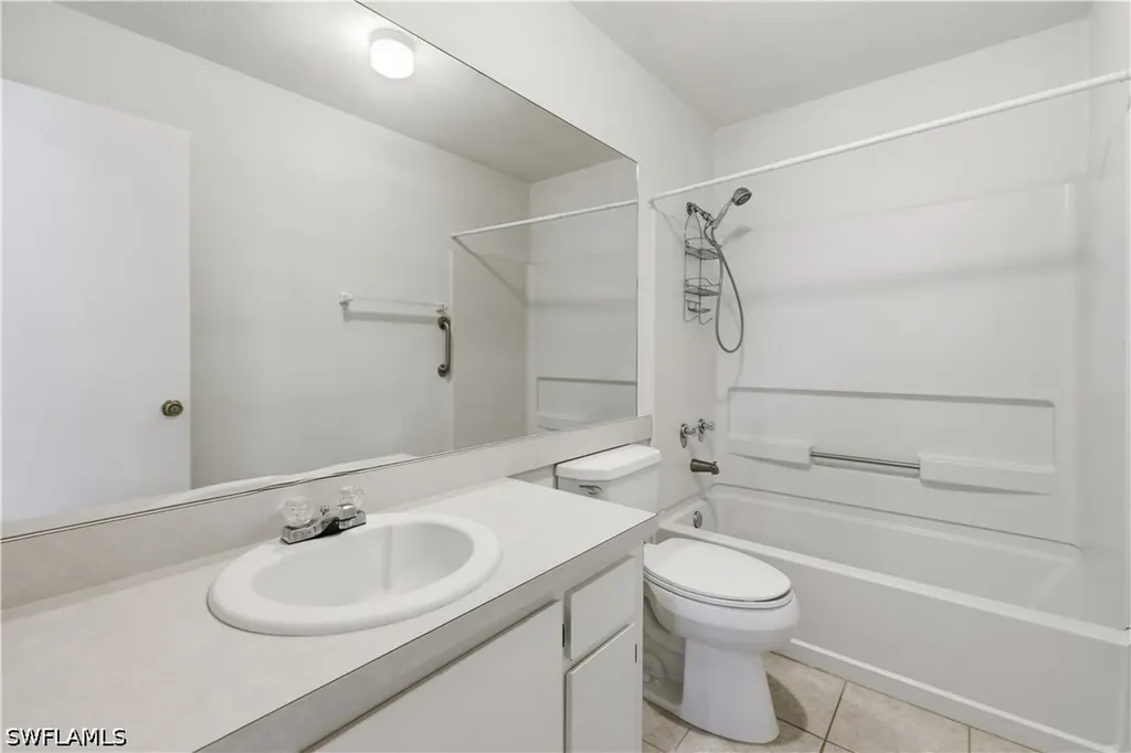 4230 Jack Frost Court Naples FL 34112