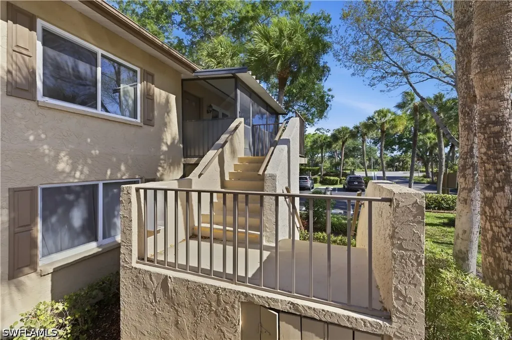 4230 Jack Frost Court Naples FL 34112