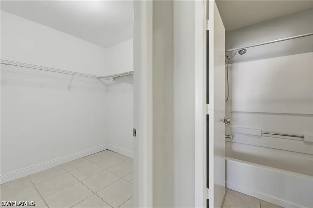 4230 Jack Frost Court Naples FL 34112