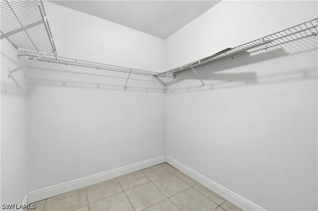 4230 Jack Frost Court Naples FL 34112