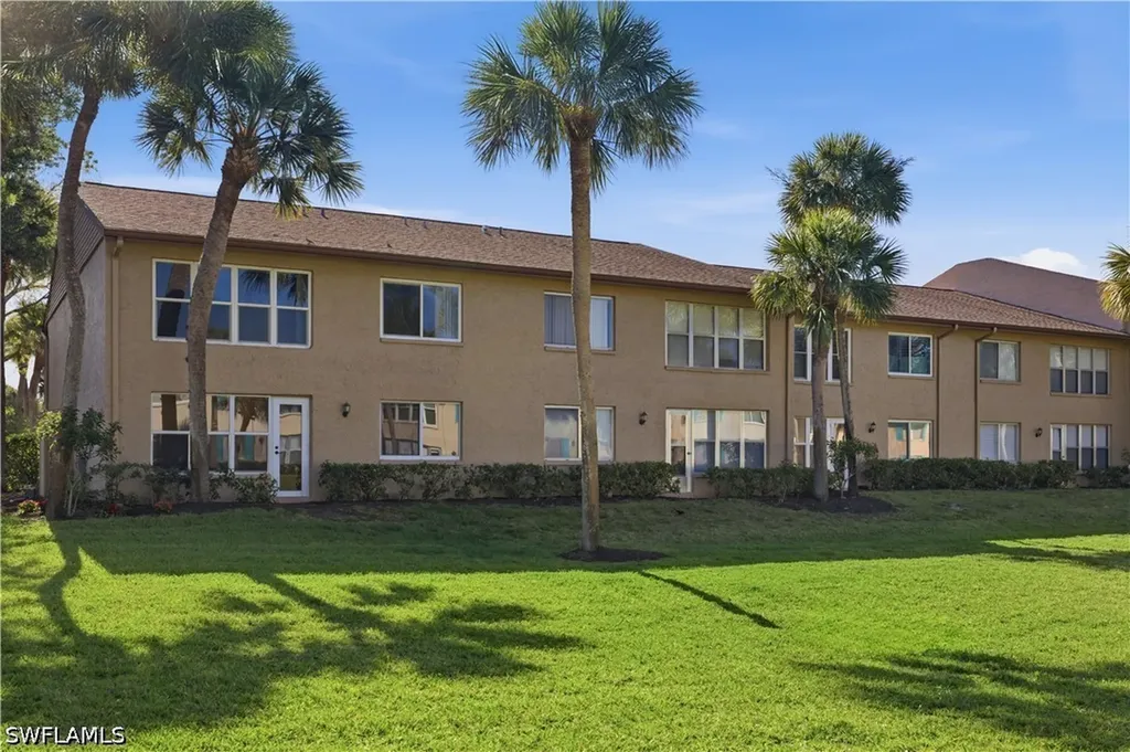 4230 Jack Frost Court Naples FL 34112