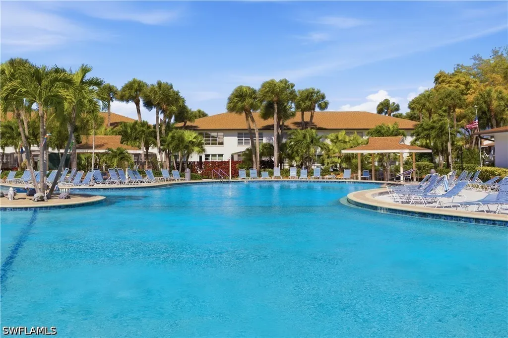 4230 Jack Frost Court Naples FL 34112