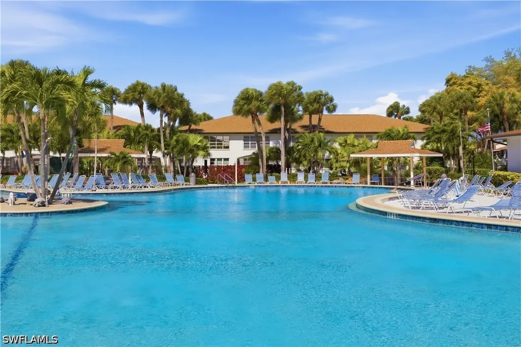 4230 Jack Frost Court Naples FL 34112