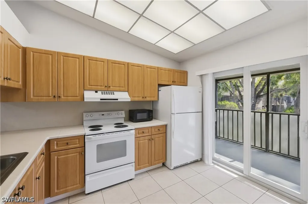 4230 Jack Frost Court Naples FL 34112