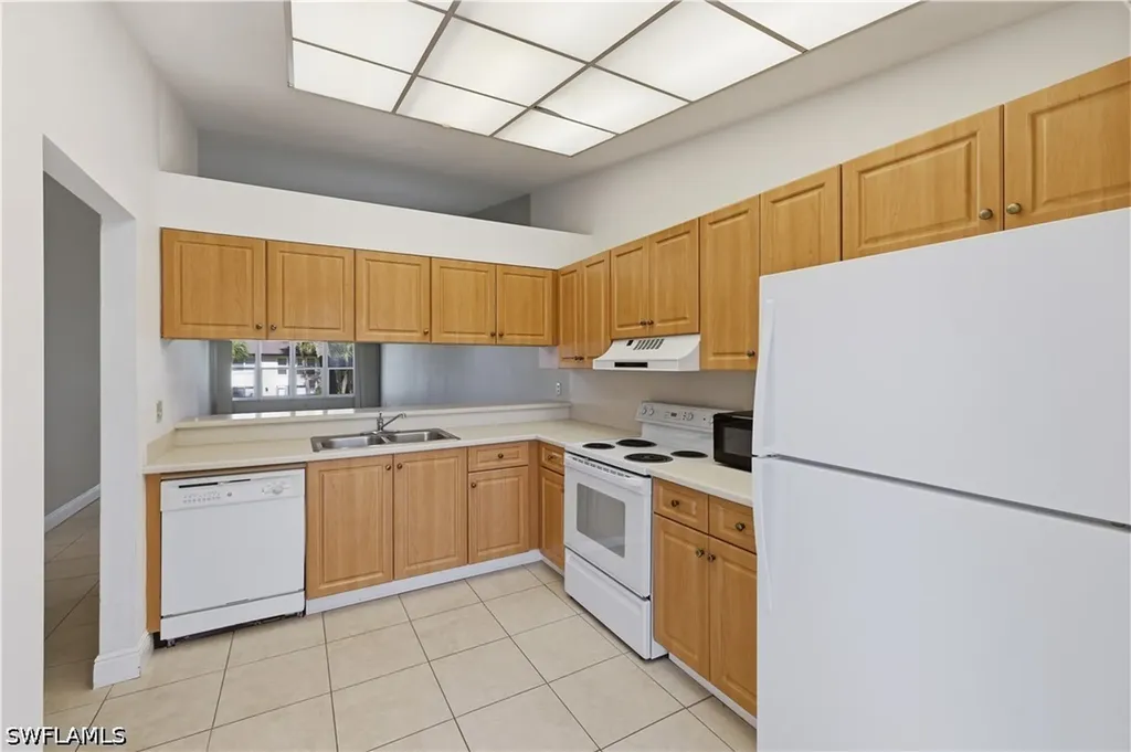 4230 Jack Frost Court Naples FL 34112