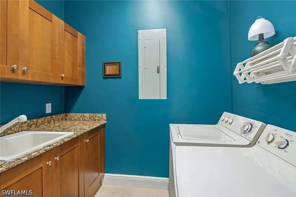 9219 Corfu Court Naples FL 34114