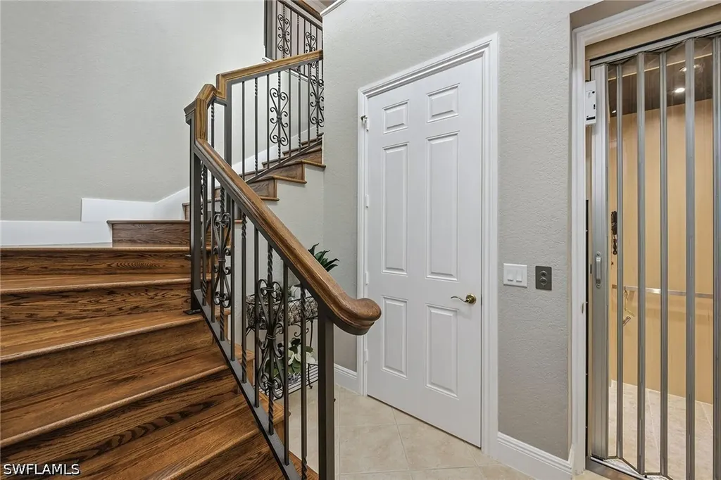 9219 Corfu Court Naples FL 34114