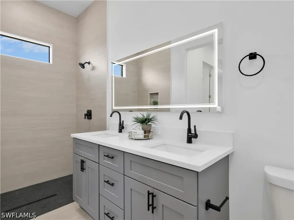 1310 NW 11th Terrace Cape Coral FL 33993