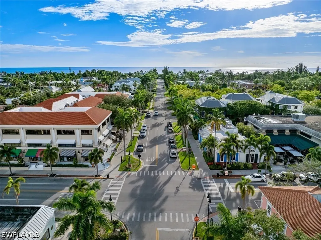 618 Broad Avenue S Naples FL 34102