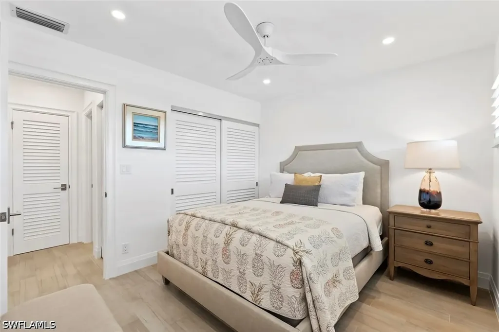 618 Broad Avenue S Naples FL 34102