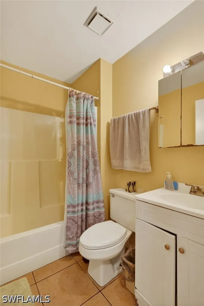5232 Treetops Drive Naples FL 34113