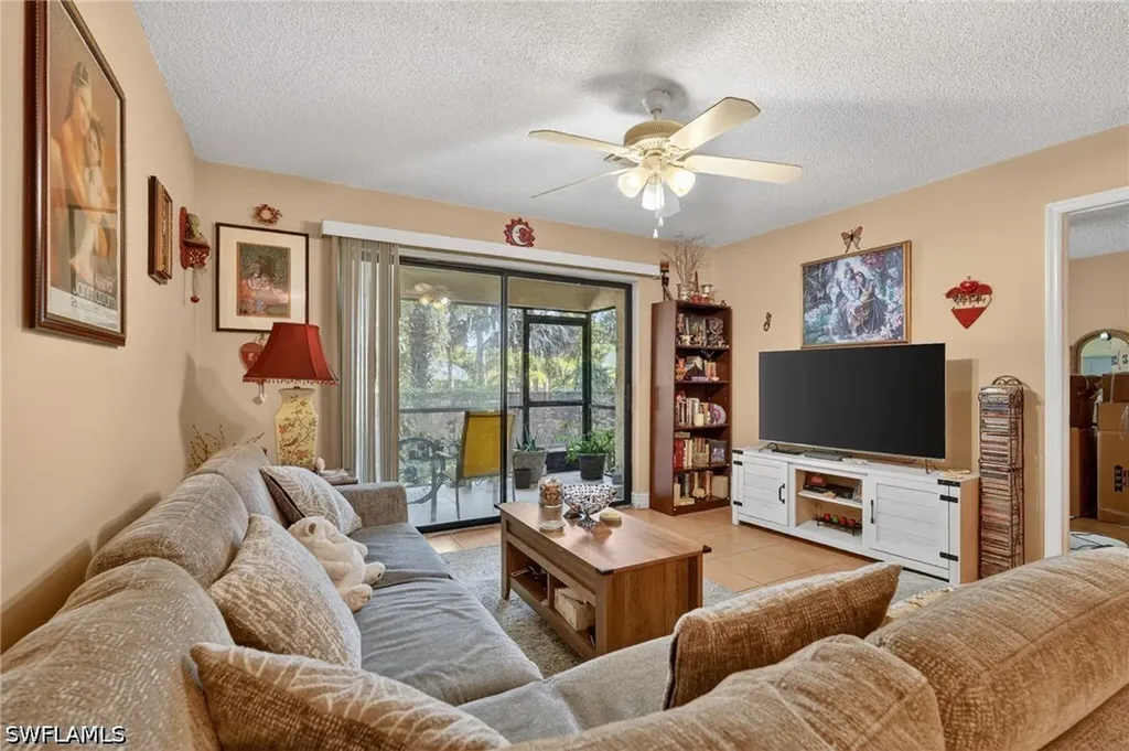5232 Treetops Drive Naples FL 34113