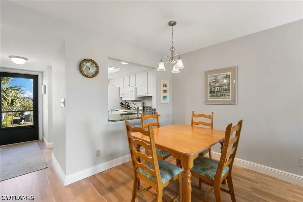 1024 Manatee Road Naples FL 34114