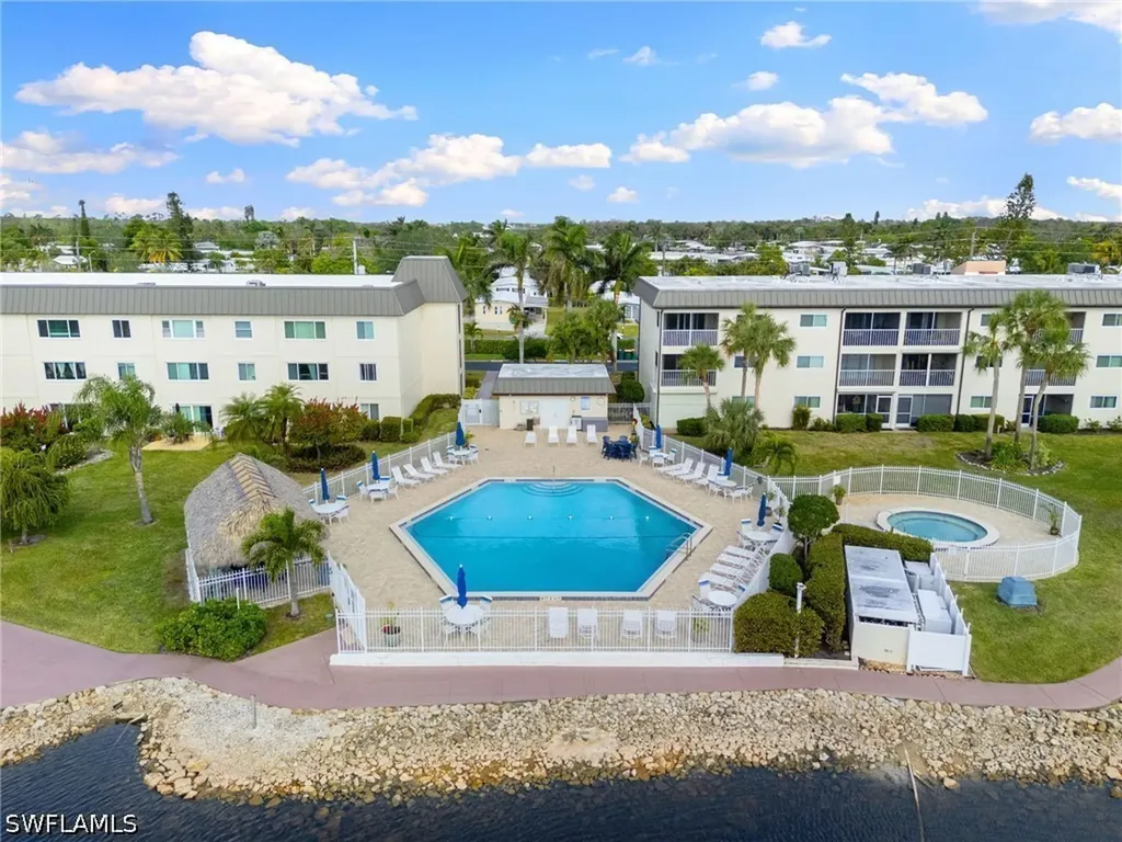 1024 Manatee Road Naples FL 34114