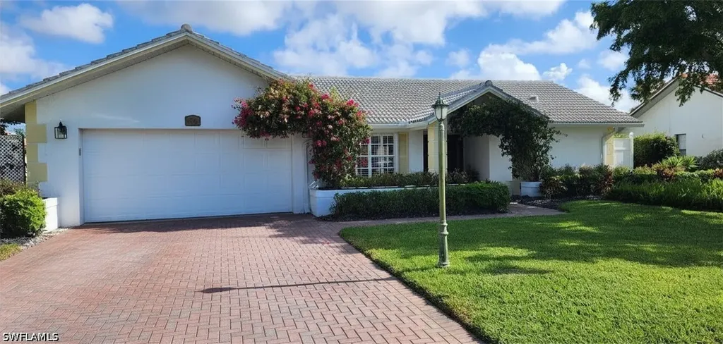 1417 Foxfire Lane Naples FL 34104