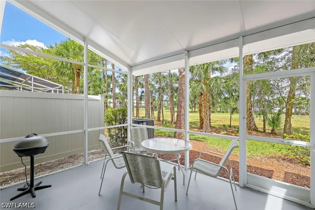 836 Hampton Circle Naples FL 34105