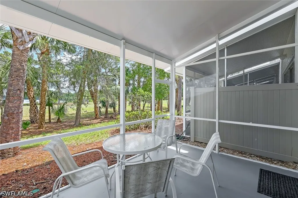 836 Hampton Circle Naples FL 34105