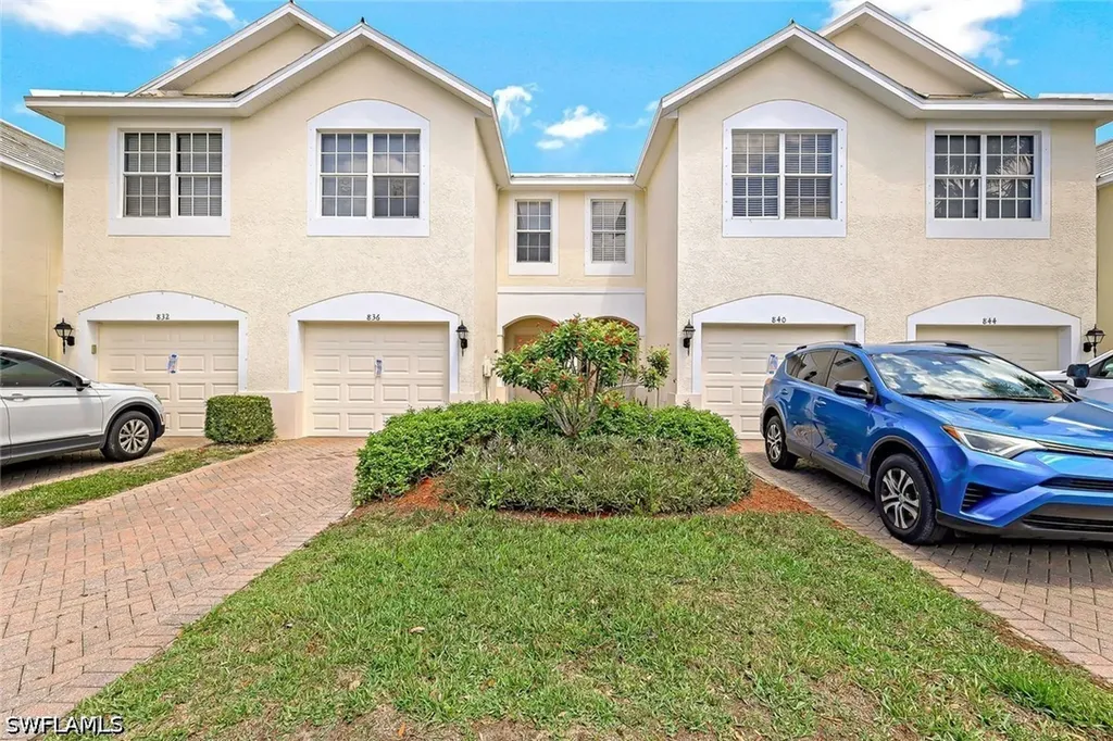 836 Hampton Circle Naples FL 34105