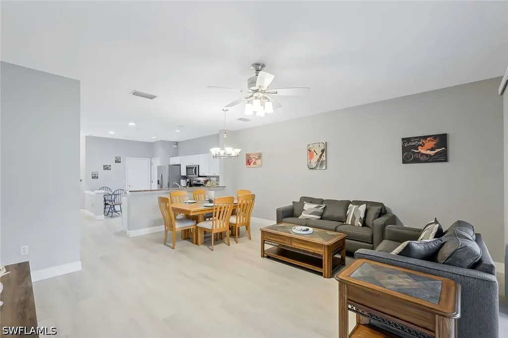 836 Hampton Circle Naples FL 34105