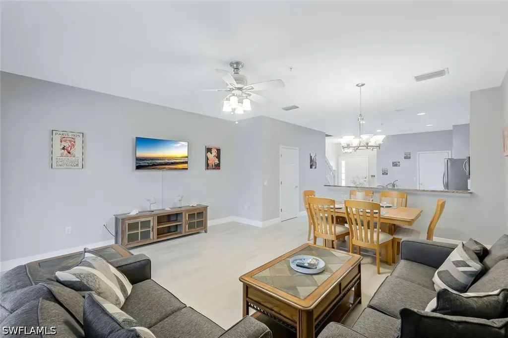 836 Hampton Circle Naples FL 34105
