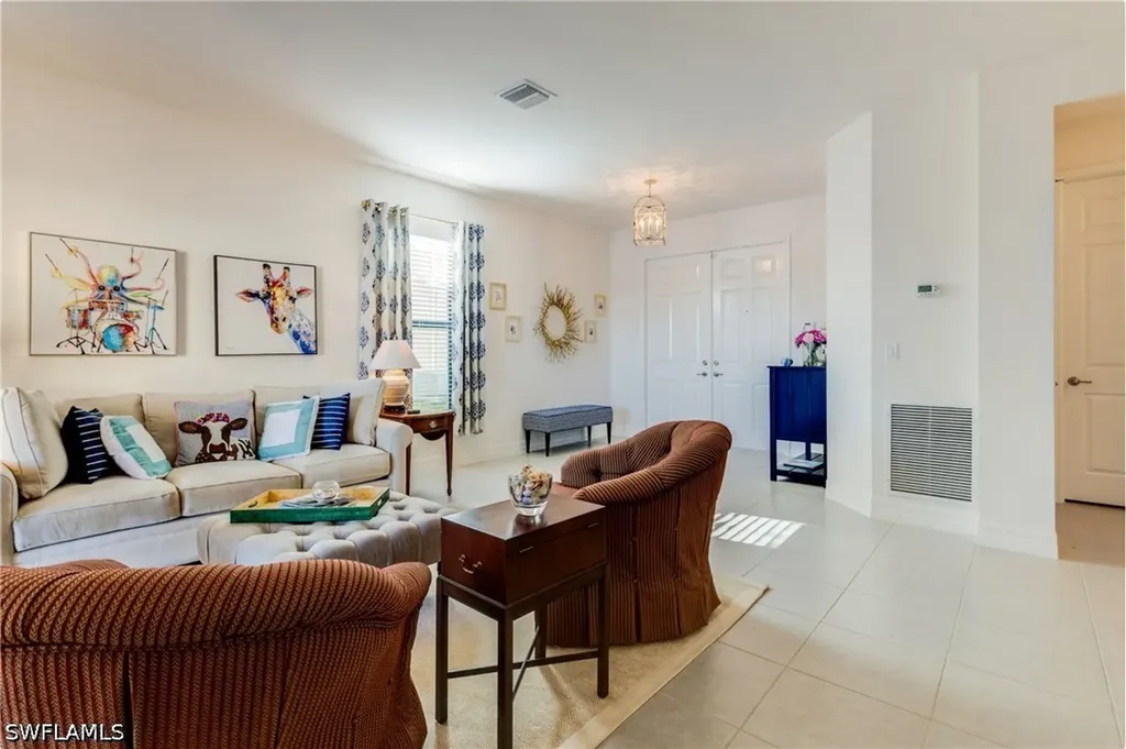 13755 Luna Drive Naples FL 34109