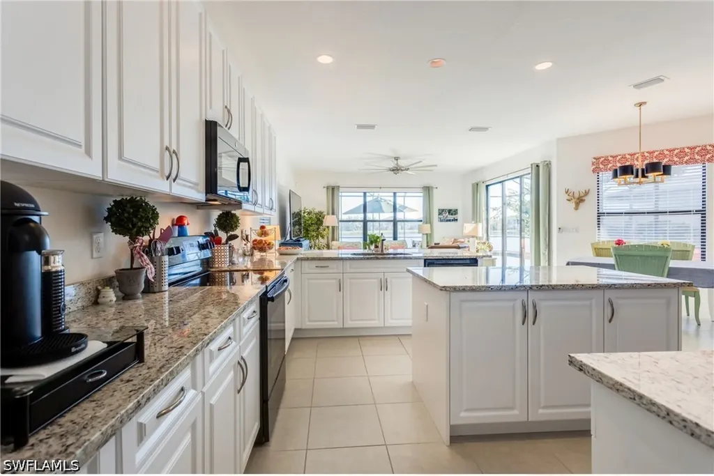 13755 Luna Drive Naples FL 34109