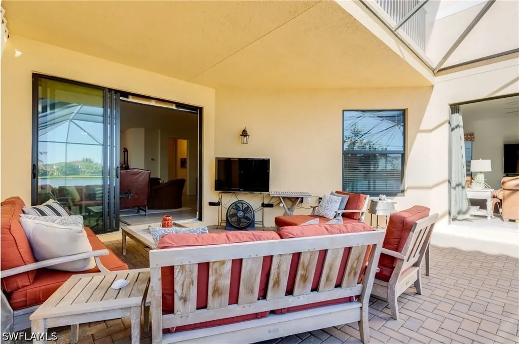 13755 Luna Drive Naples FL 34109