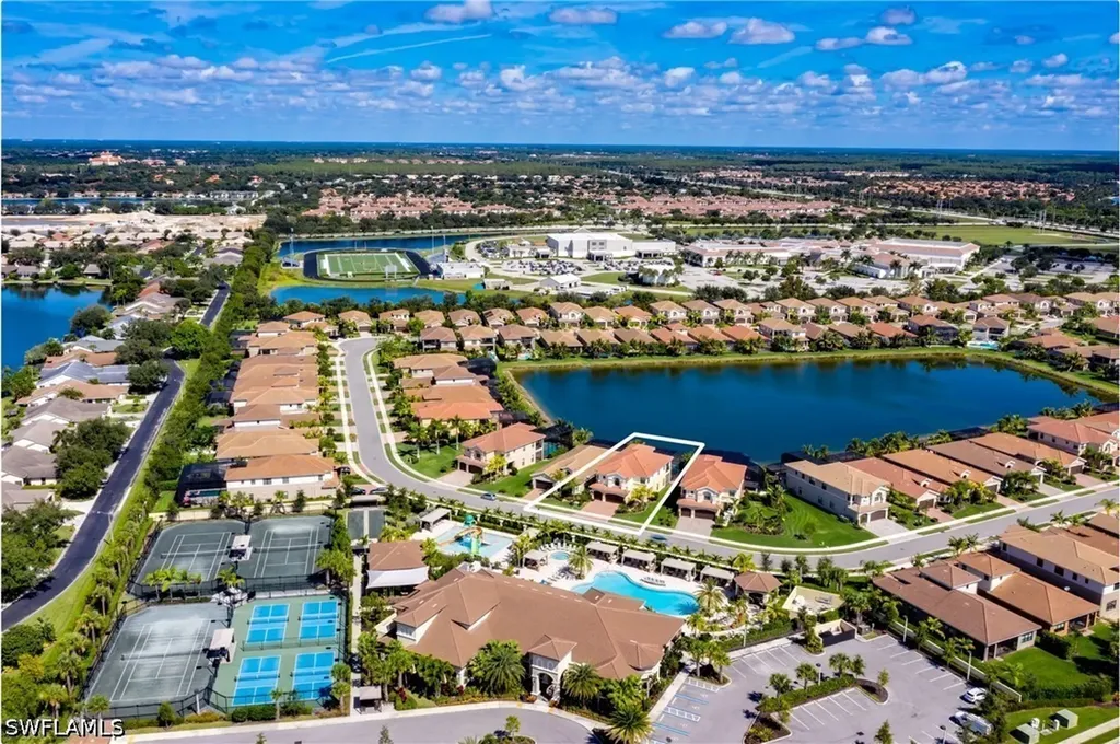 13755 Luna Drive Naples FL 34109