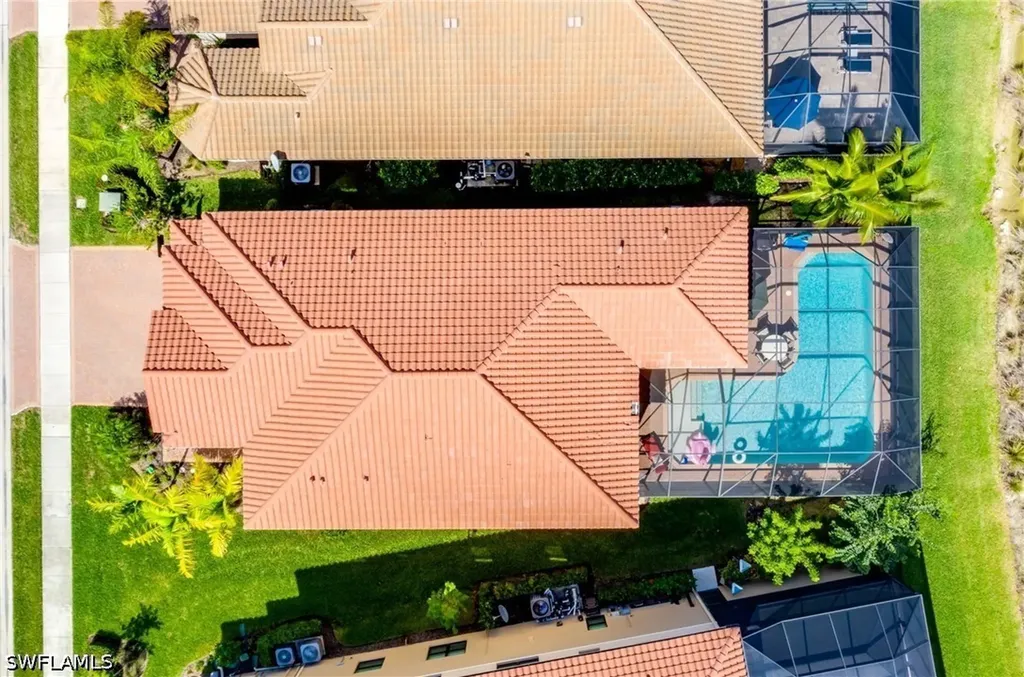 13755 Luna Drive Naples FL 34109