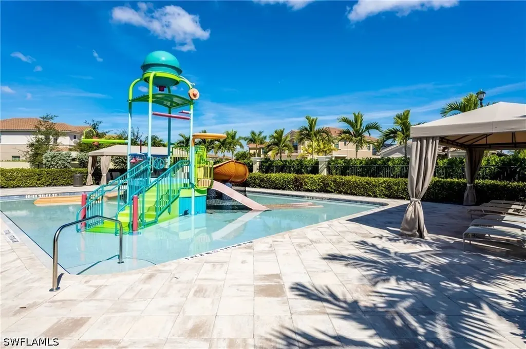 13755 Luna Drive Naples FL 34109