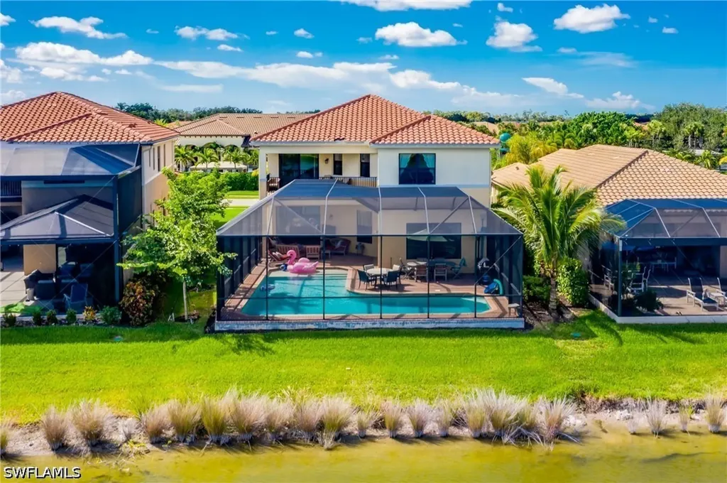 13755 Luna Drive Naples FL 34109