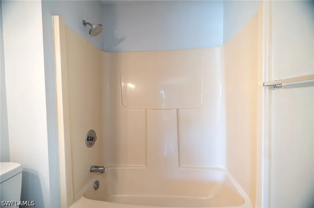 5254 Treetops Drive Naples FL 34113