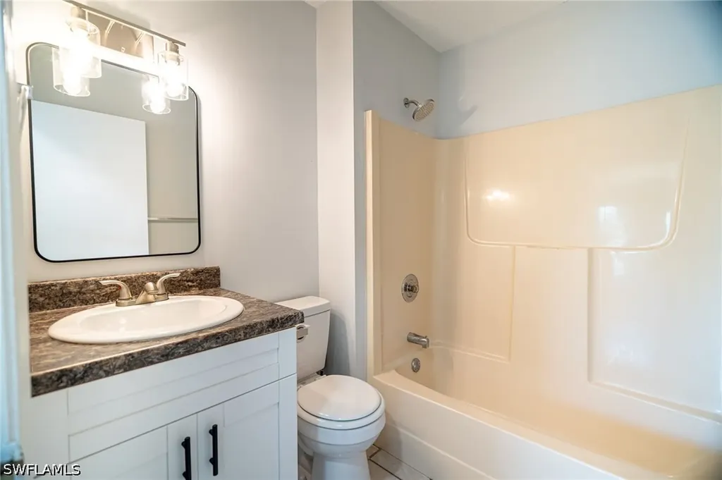 5254 Treetops Drive Naples FL 34113