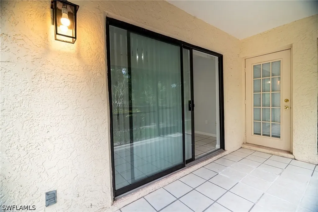 5254 Treetops Drive Naples FL 34113