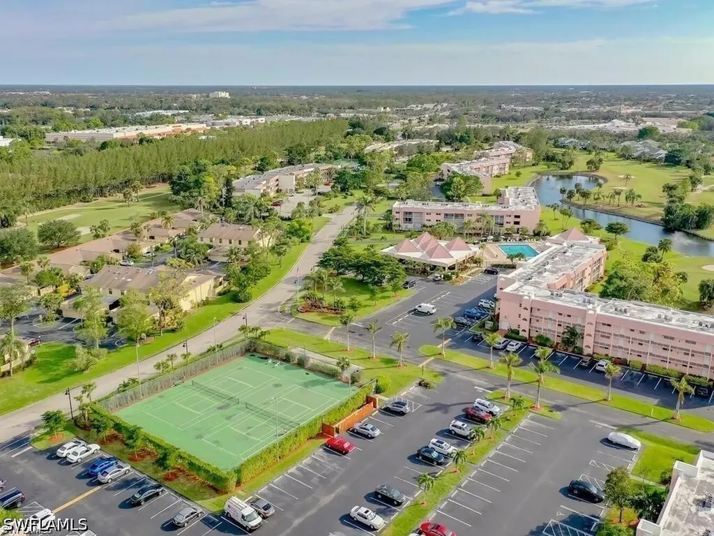 200 Turtle Lake Court Naples FL 34105