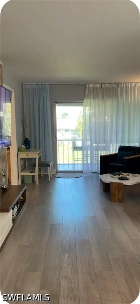 200 Turtle Lake Court Naples FL 34105