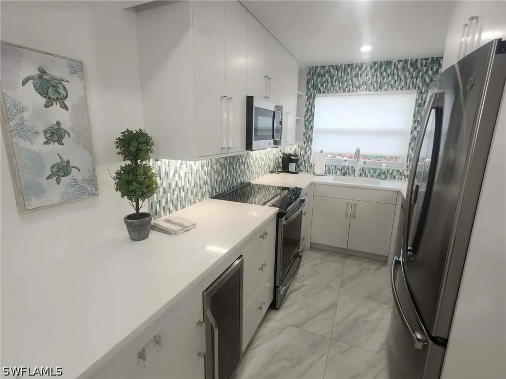 3000 Gulf Shore Boulevard N Naples FL 34103