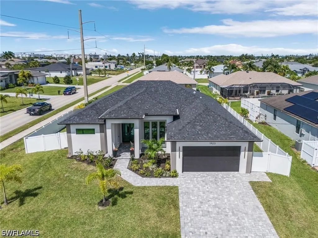 1923 SW 27th Terrace Cape Coral FL 33914