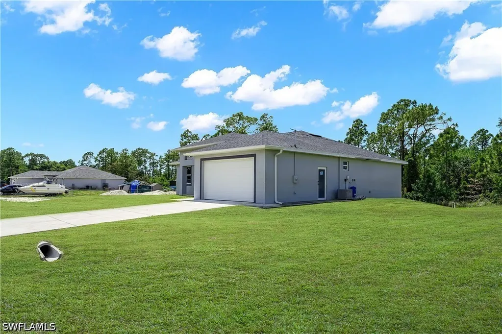 1905 Charles Avenue N Lehigh Acres FL 33971