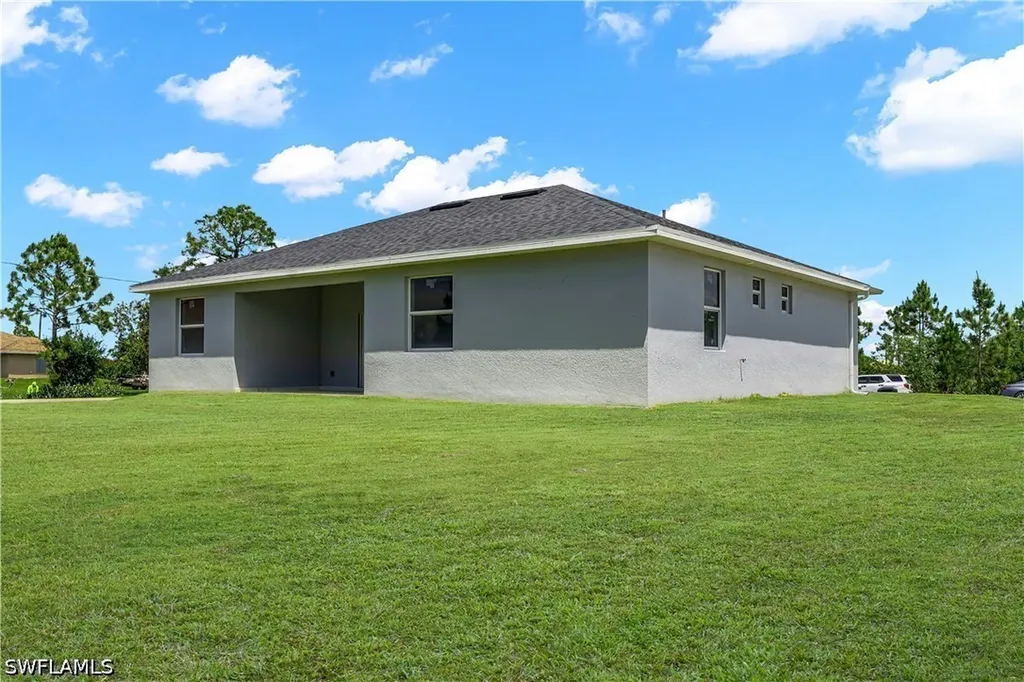 1905 Charles Avenue N Lehigh Acres FL 33971