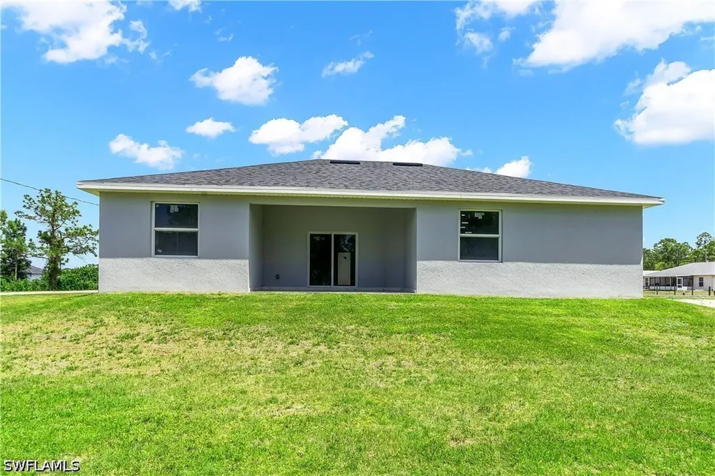 1905 Charles Avenue N Lehigh Acres FL 33971