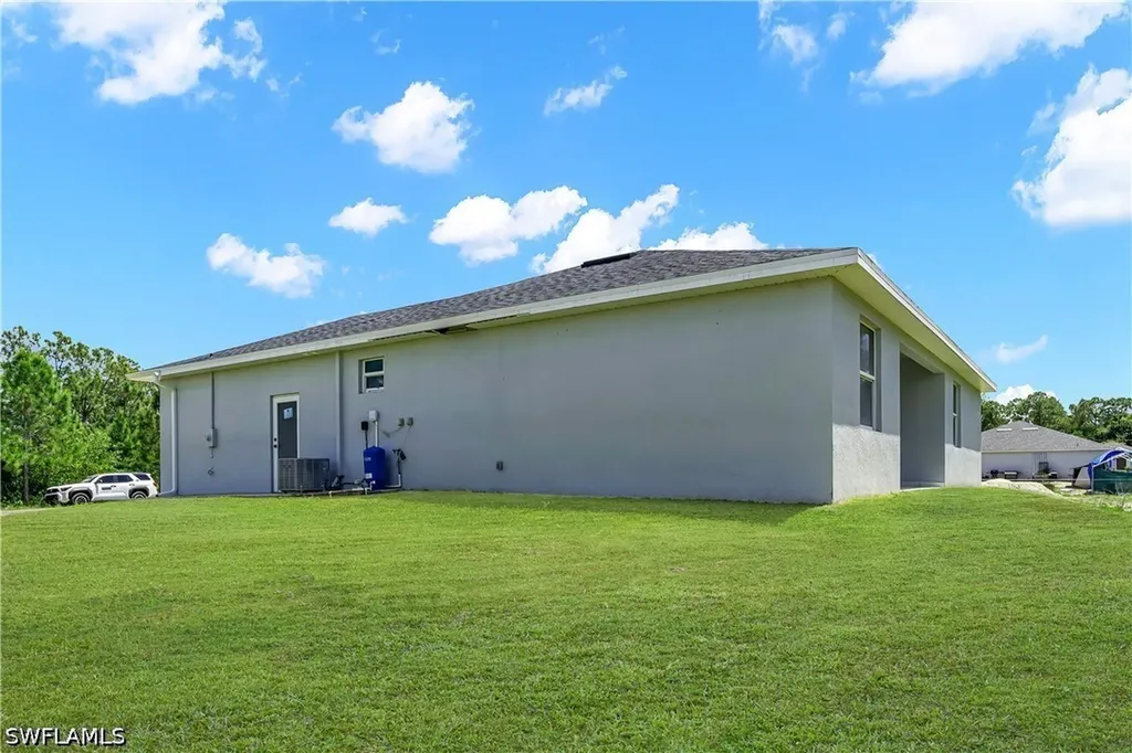 1905 Charles Avenue N Lehigh Acres FL 33971